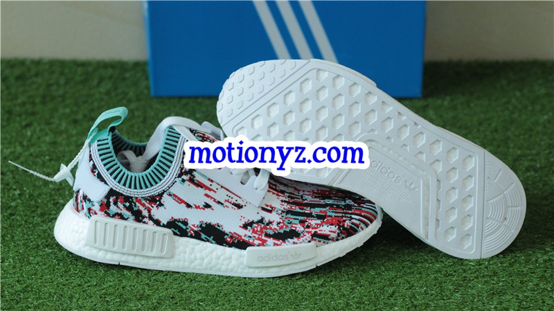 Real Boost SNSxAdidas NMD R1 Datamosh